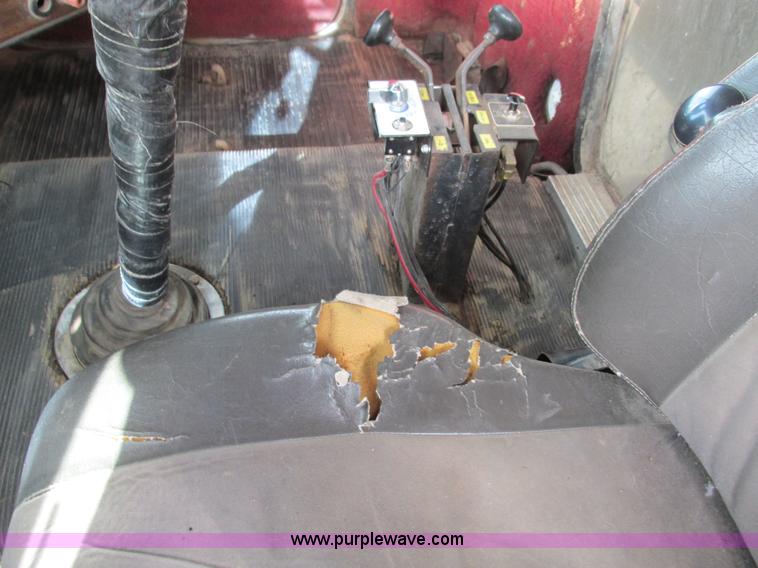 image for item G9370 1987 Freightliner FLC-64T dump truck