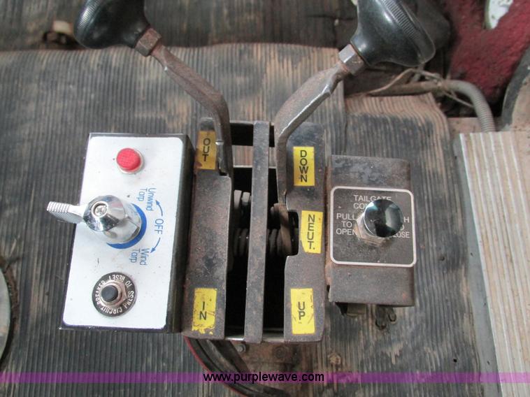 image for item G9370 1987 Freightliner FLC-64T dump truck