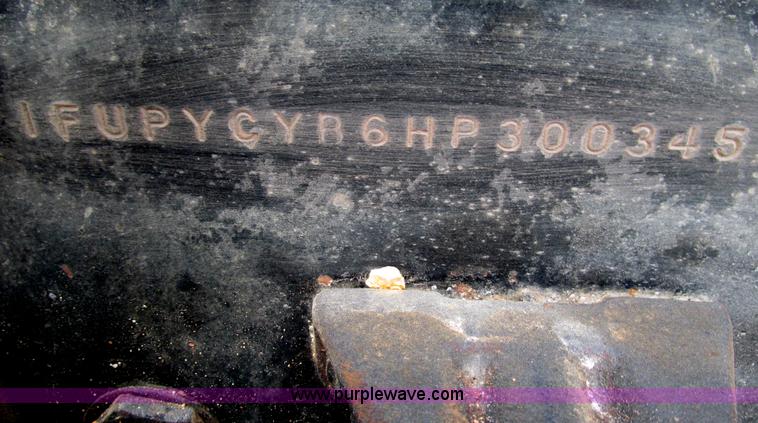 image for item G9370 1987 Freightliner FLC-64T dump truck