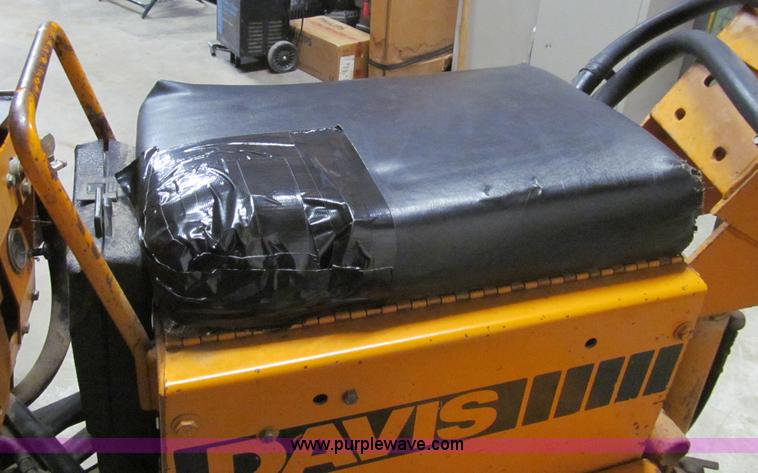 image for item G9535 Case Davis mini-sneaker vibratory plow