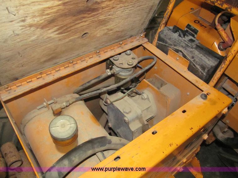 image for item G9535 Case Davis mini-sneaker vibratory plow