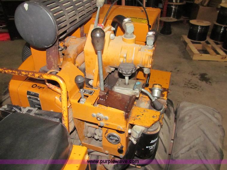 image for item G9535 Case Davis mini-sneaker vibratory plow