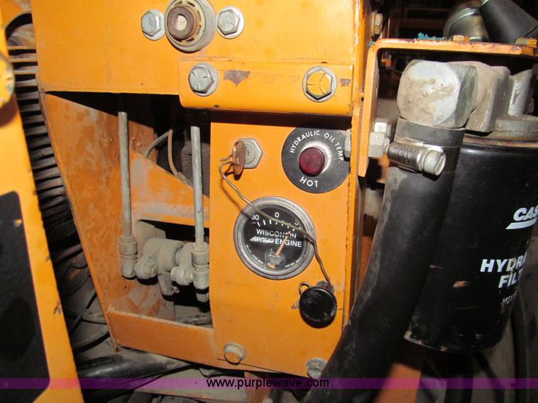 image for item G9535 Case Davis mini-sneaker vibratory plow