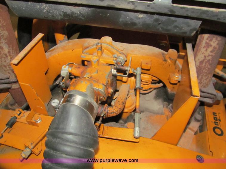 image for item G9535 Case Davis mini-sneaker vibratory plow