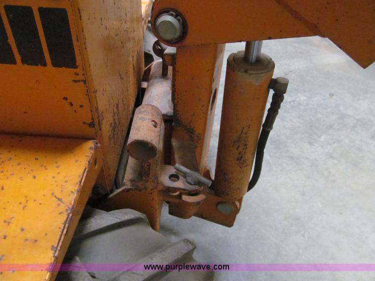 image for item G9535 Case Davis mini-sneaker vibratory plow