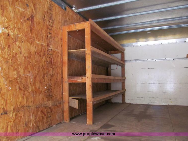 image for item G9550 1999 Ford 800 box truck