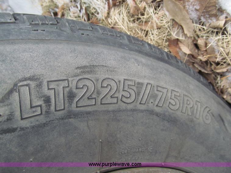 image for item G9550 1999 Ford 800 box truck