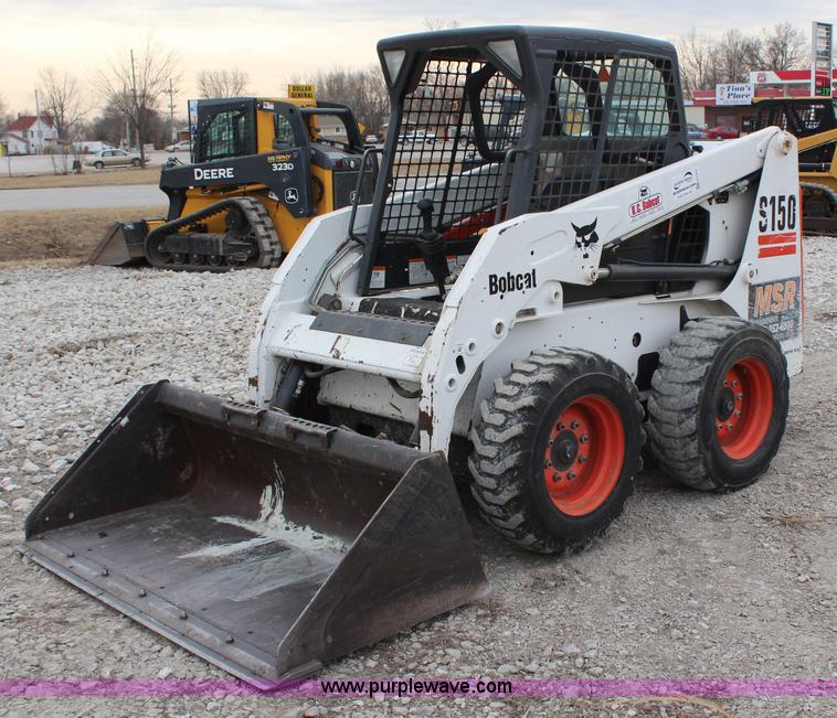 image for item H1379 2004 Bobcat S150 skid steer