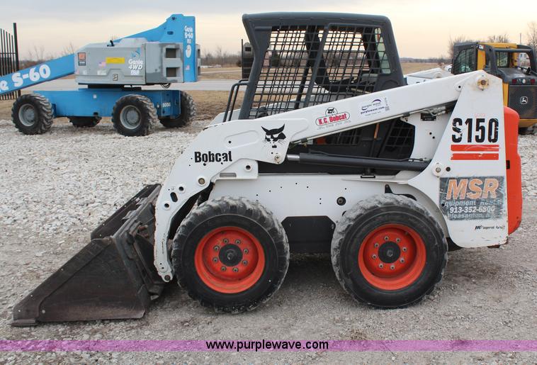 image for item H1379 2004 Bobcat S150 skid steer