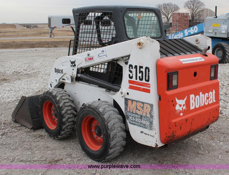 image for item H1379 2004 Bobcat S150 skid steer
