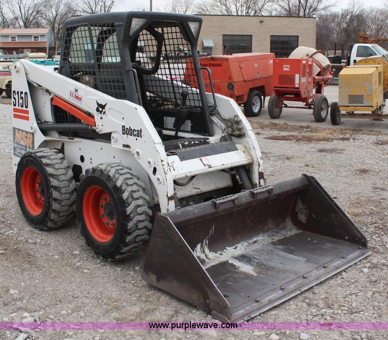 image for item H1379 2004 Bobcat S150 skid steer