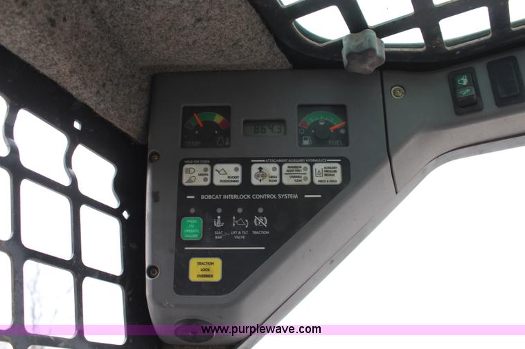 image for item H1379 2004 Bobcat S150 skid steer