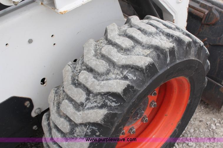 image for item H1379 2004 Bobcat S150 skid steer