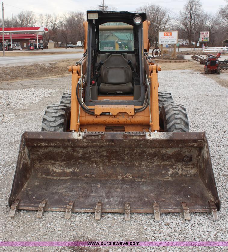image for item H1380 2006 Case 435 skid steer
