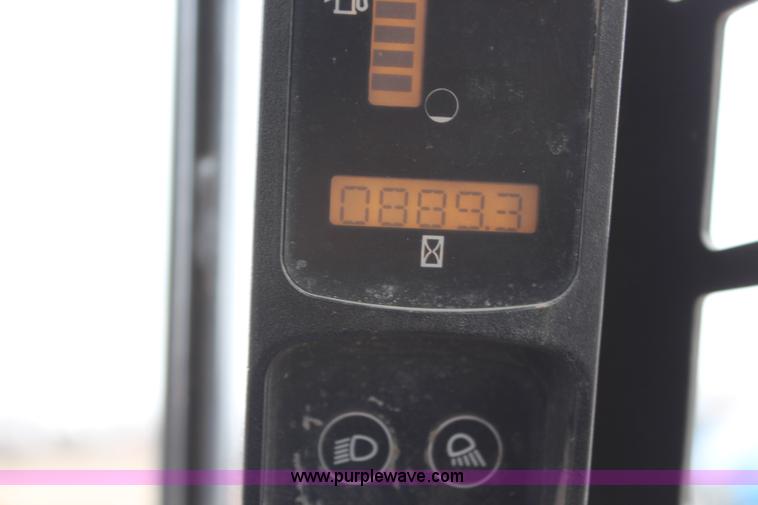 image for item H1380 2006 Case 435 skid steer