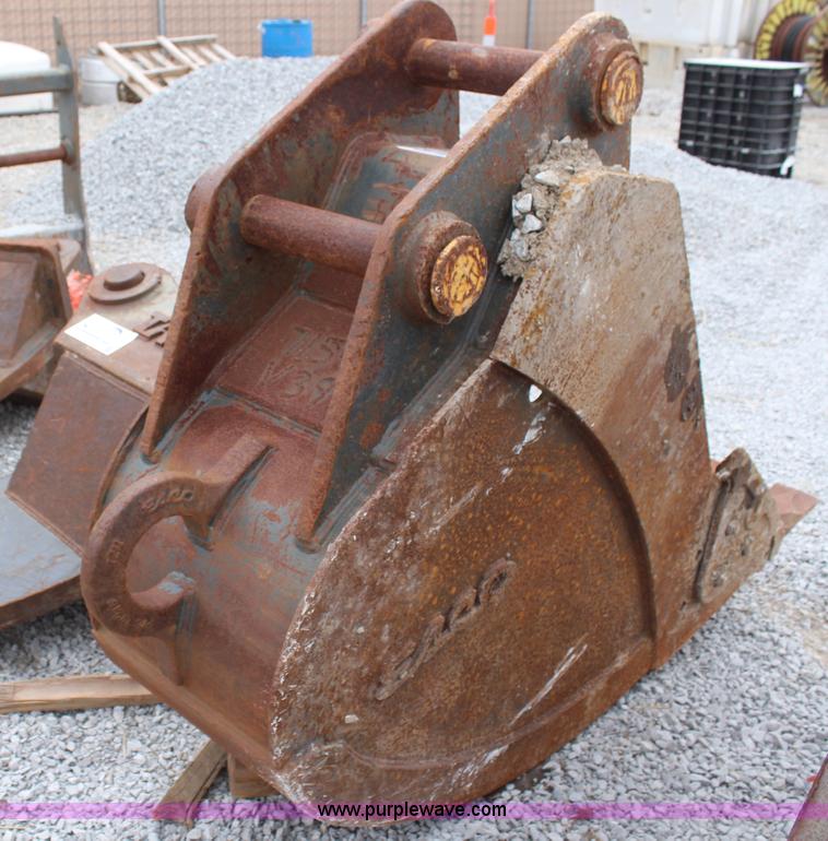 image for item H1388 Esco 24" excavator bucket