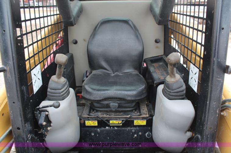 image for item H1393 2006 Caterpillar 216B track skid steer