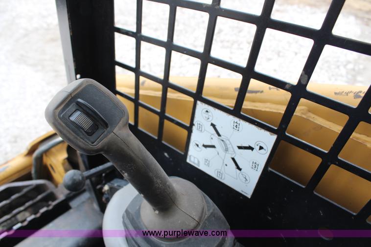 image for item H1393 2006 Caterpillar 216B track skid steer