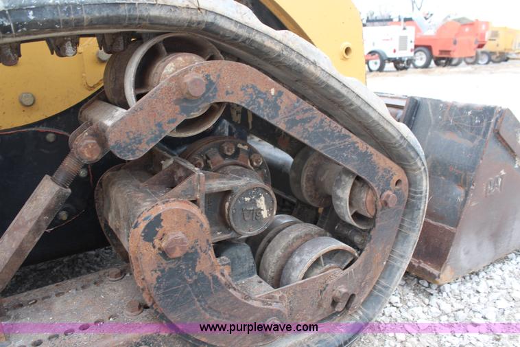 image for item H1393 2006 Caterpillar 216B track skid steer