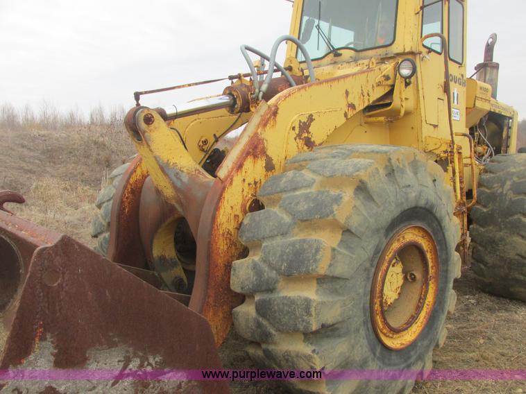 image for item H7741 International H100 Series C articulating loader
