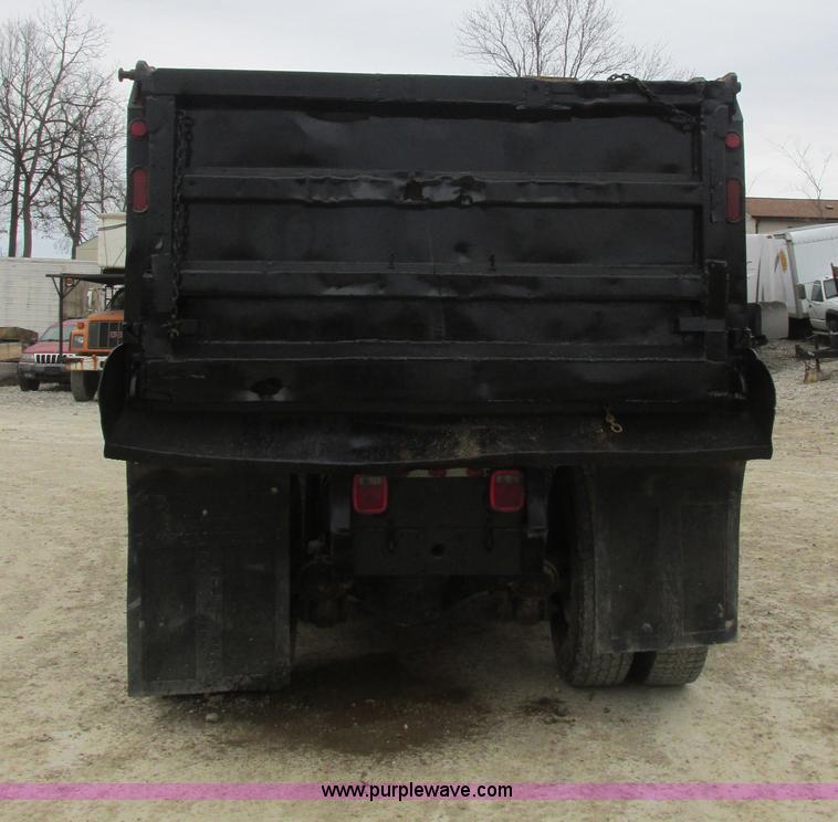 image for item H7743 1991 Ford L8000 dump truck