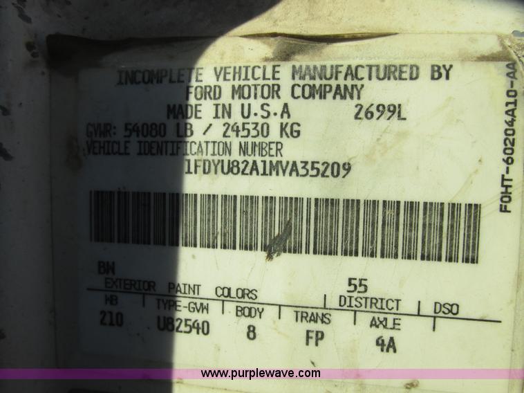 image for item H7743 1991 Ford L8000 dump truck