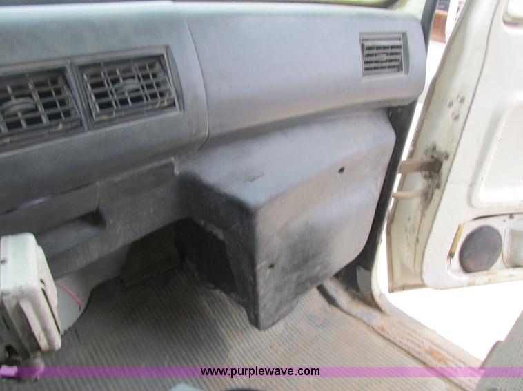 image for item H7743 1991 Ford L8000 dump truck