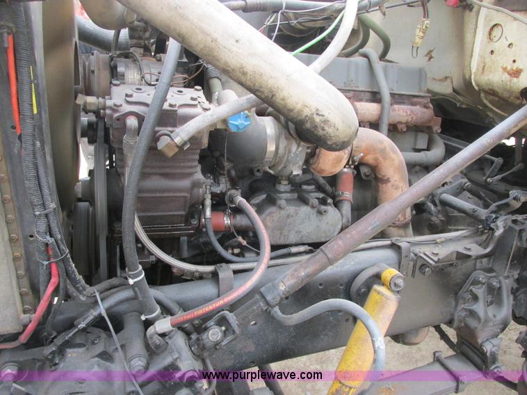 image for item H7743 1991 Ford L8000 dump truck