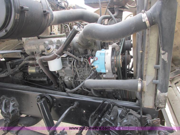 image for item H7743 1991 Ford L8000 dump truck