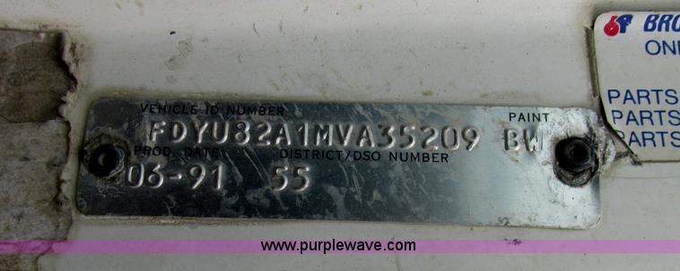 image for item H7743 1991 Ford L8000 dump truck