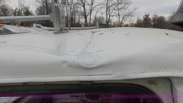 image for item H7743 1991 Ford L8000 dump truck