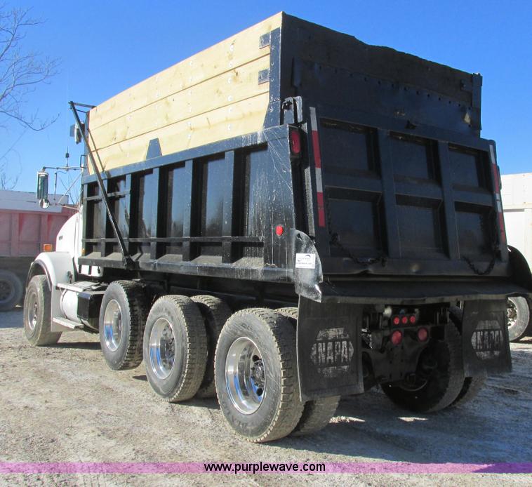 image for item H7744 1992 Kenworth T800 dump truck