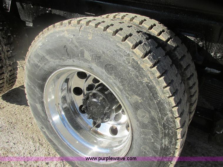 image for item H7744 1992 Kenworth T800 dump truck