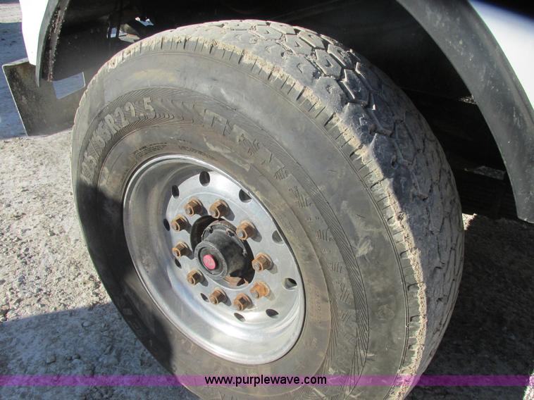 image for item H7744 1992 Kenworth T800 dump truck