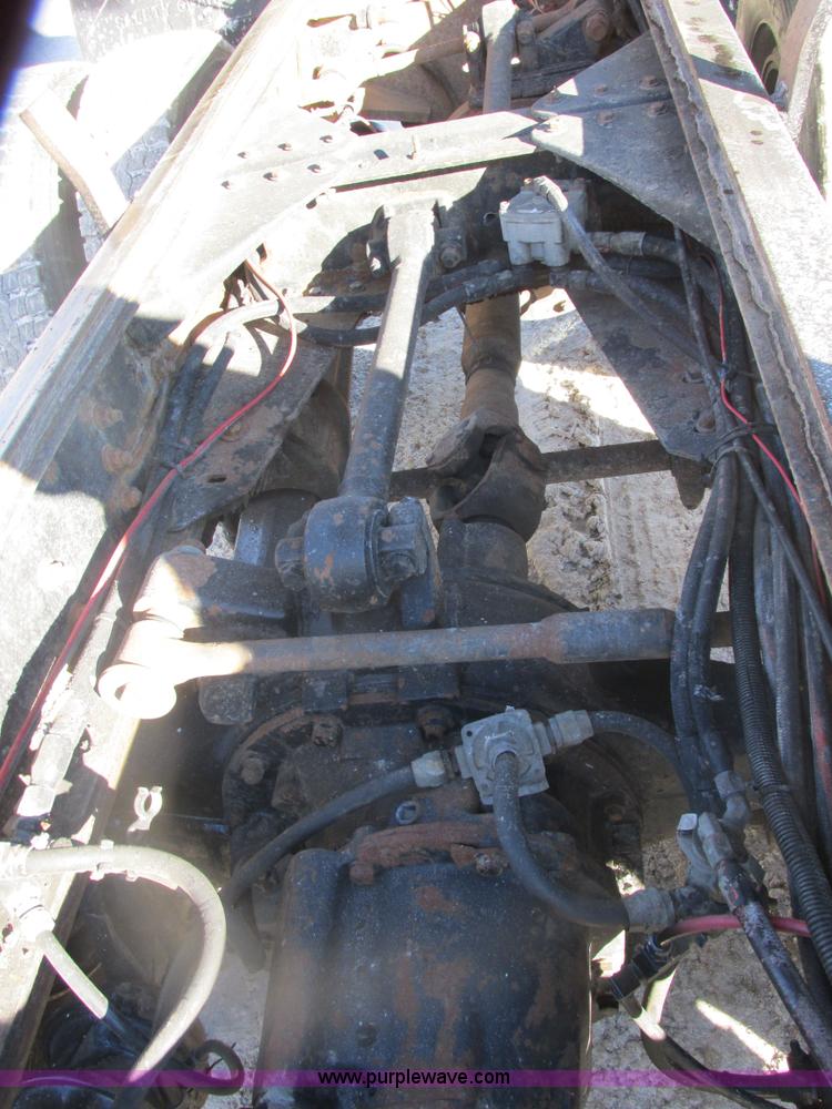 image for item H7744 1992 Kenworth T800 dump truck