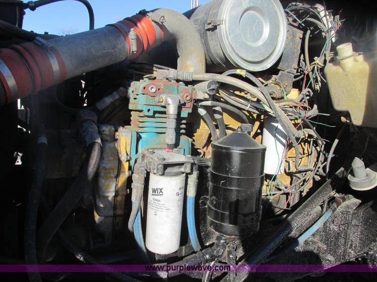 image for item H7744 1992 Kenworth T800 dump truck