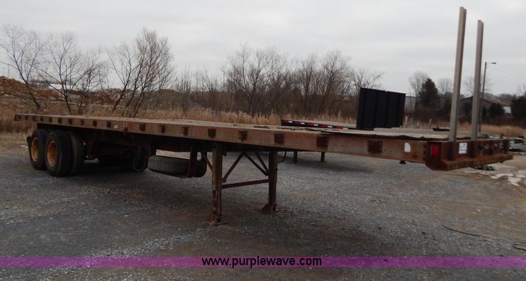 image for item I1219 1979 Fruehauf PA-F2-40 40' flatbed trailer