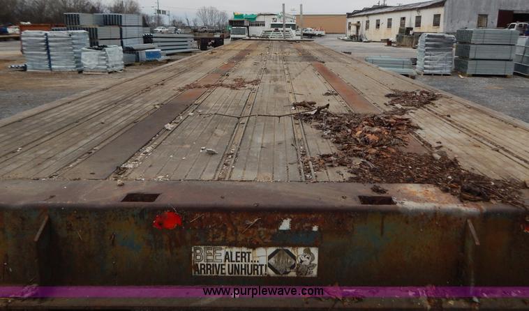 image for item I1219 1979 Fruehauf PA-F2-40 40' flatbed trailer