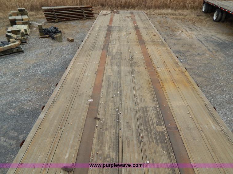 image for item I1219 1979 Fruehauf PA-F2-40 40' flatbed trailer