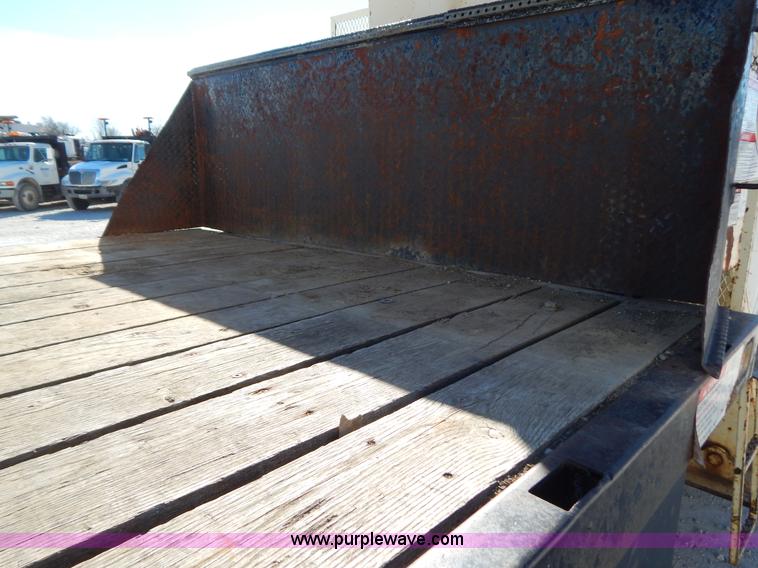 image for item I1237 1998 Freightliner FL80 crane truck