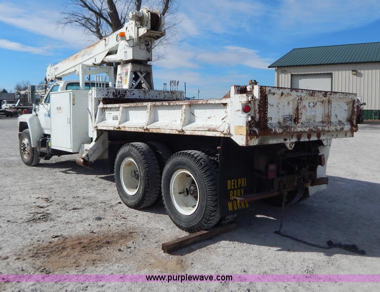image for item I1238 1992 Ford F900 crane dump truck