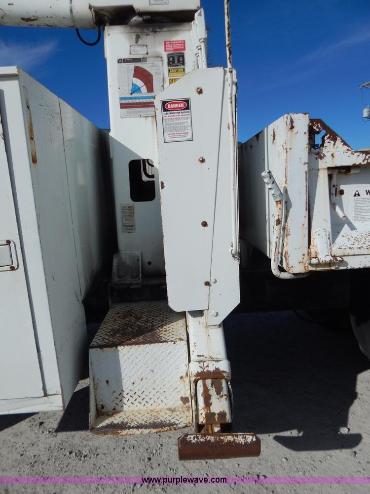 image for item I1238 1992 Ford F900 crane dump truck