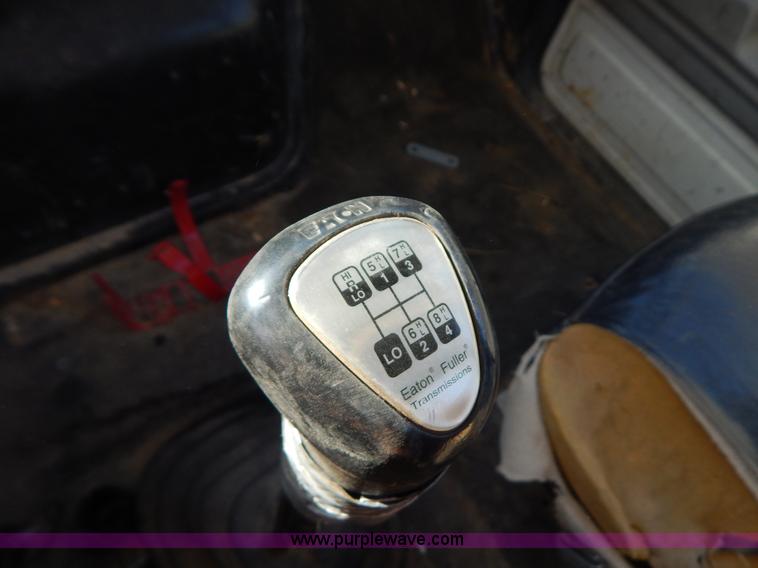 image for item I1238 1992 Ford F900 crane dump truck