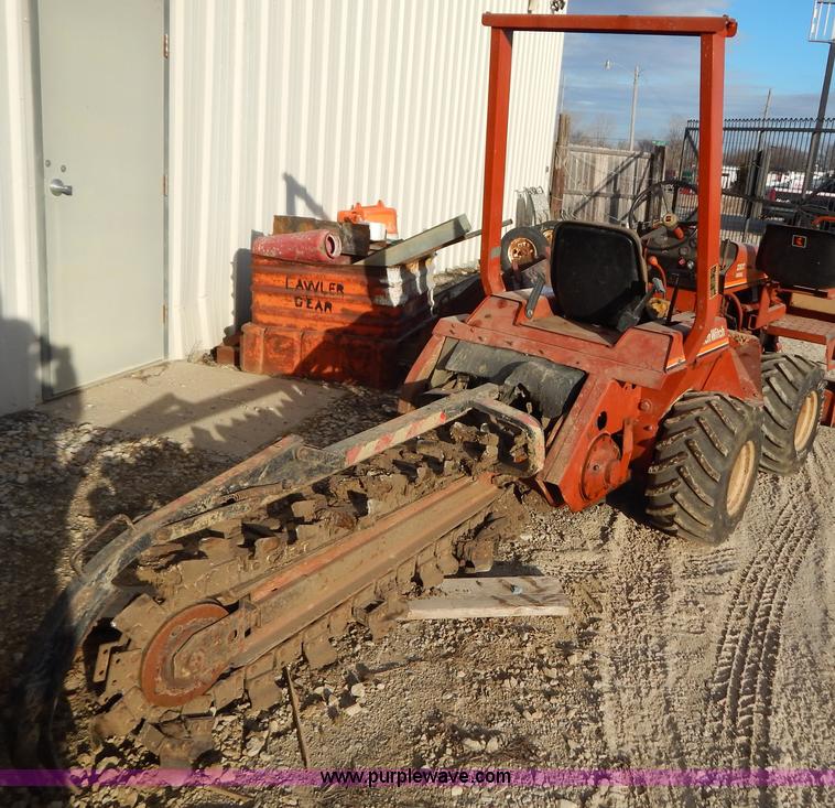 image for item I1243 Ditch Witch 2300DD trencher
