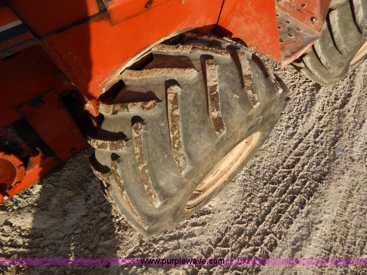 image for item I1243 Ditch Witch 2300DD trencher