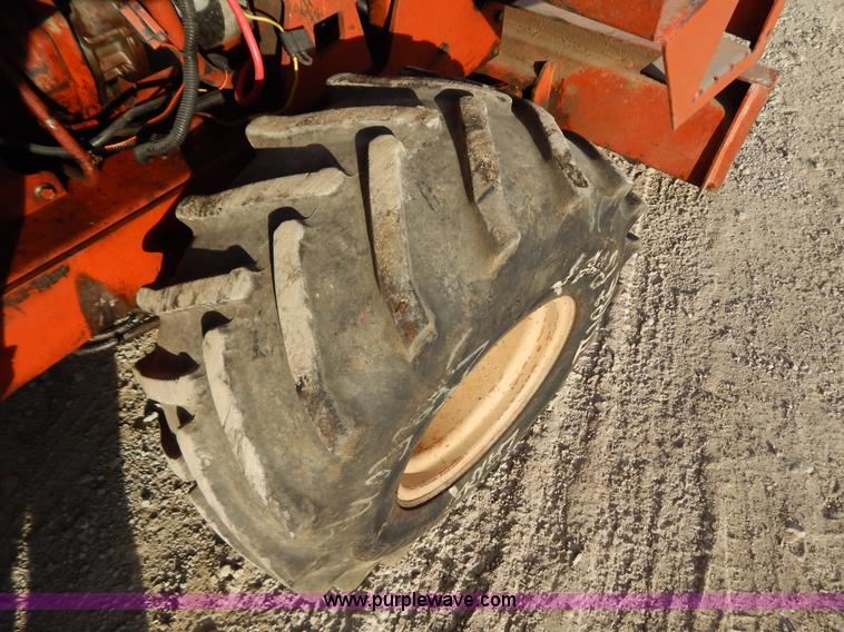 image for item I1243 Ditch Witch 2300DD trencher