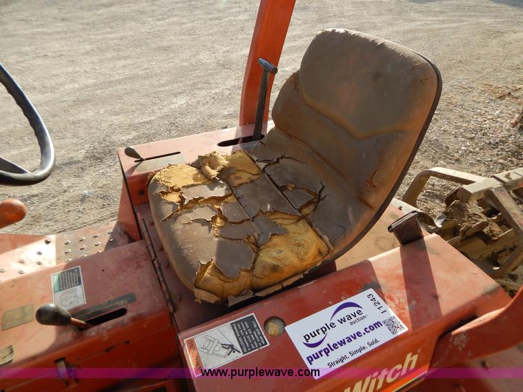 image for item I1243 Ditch Witch 2300DD trencher