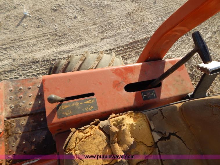 image for item I1243 Ditch Witch 2300DD trencher