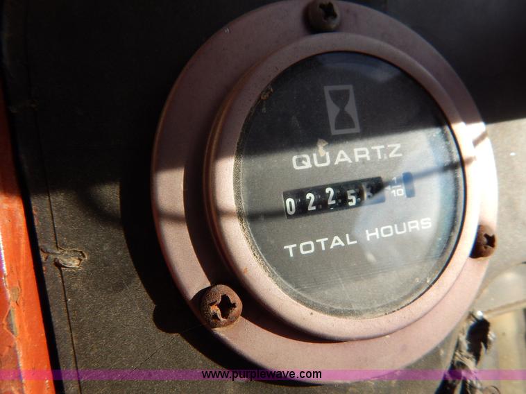 image for item I1243 Ditch Witch 2300DD trencher