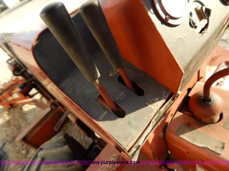 image for item I1243 Ditch Witch 2300DD trencher